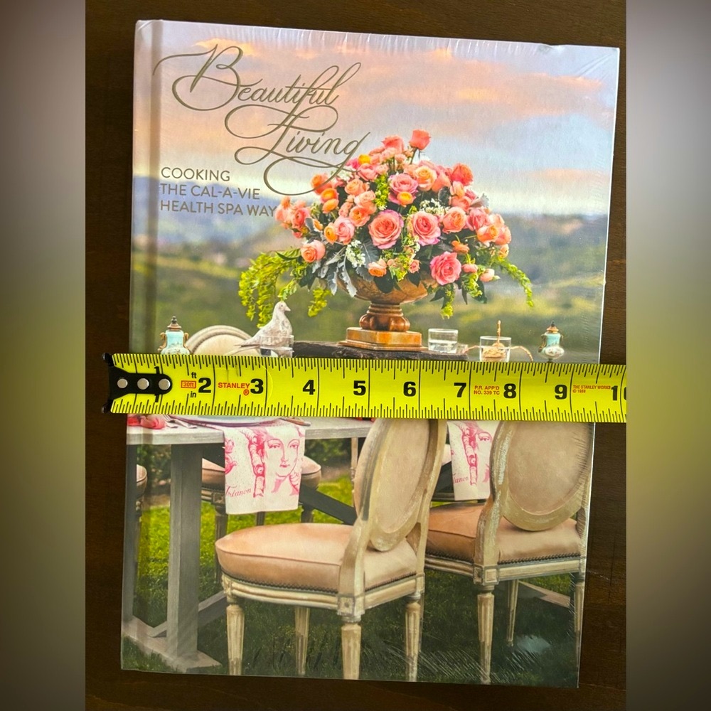 NWT Coffee Table Healthy Cookbook; Wrapped;  300 Beautiful Pages; MSRP $75 - Picture 7 of 8